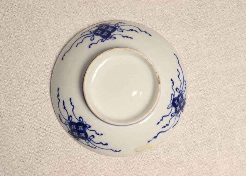 明治前期鍋島焼染付富士図5寸皿 ノミホツ,窯傷 | 吉祥寺PukuPuku