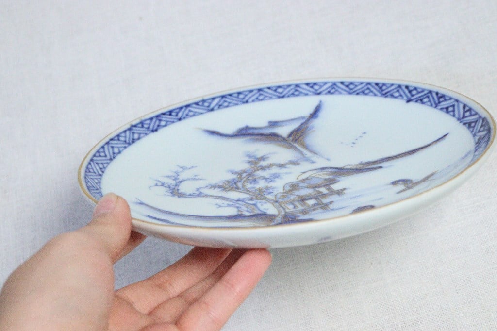 明治前期九谷焼金彩染付山水図通り物6寸皿 | 吉祥寺PukuPuku