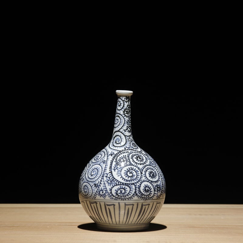 江戸期 染付徳利 蛸唐草柄 | 古物屋 壱両