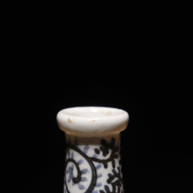 江戸期 染付徳利 蛸唐草柄 | 古物屋 壱両