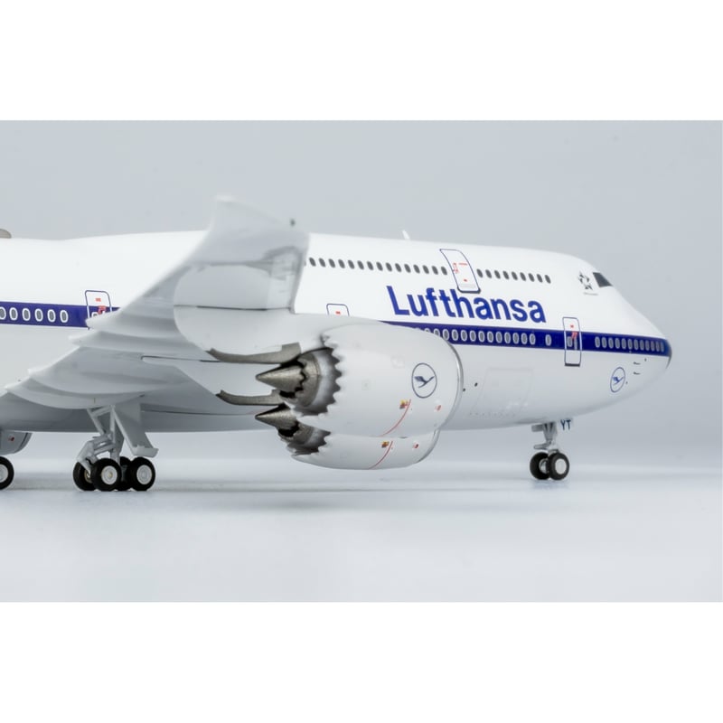 1/400 747-8 ルフトハンザドイツ航空 「60周年レトロ特別塗装機」 D-ABY