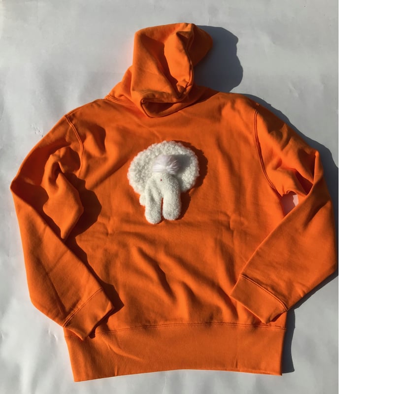 ☆アトリエセール 『背中に白い犬』オレンジのパーカー | ワンニャン大行進