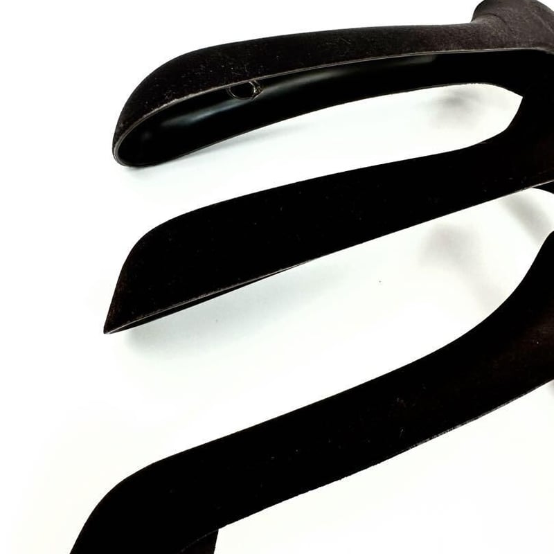 ルイヴィトンハンガー LV ベロアハンガー 3本セット ブラック 黒