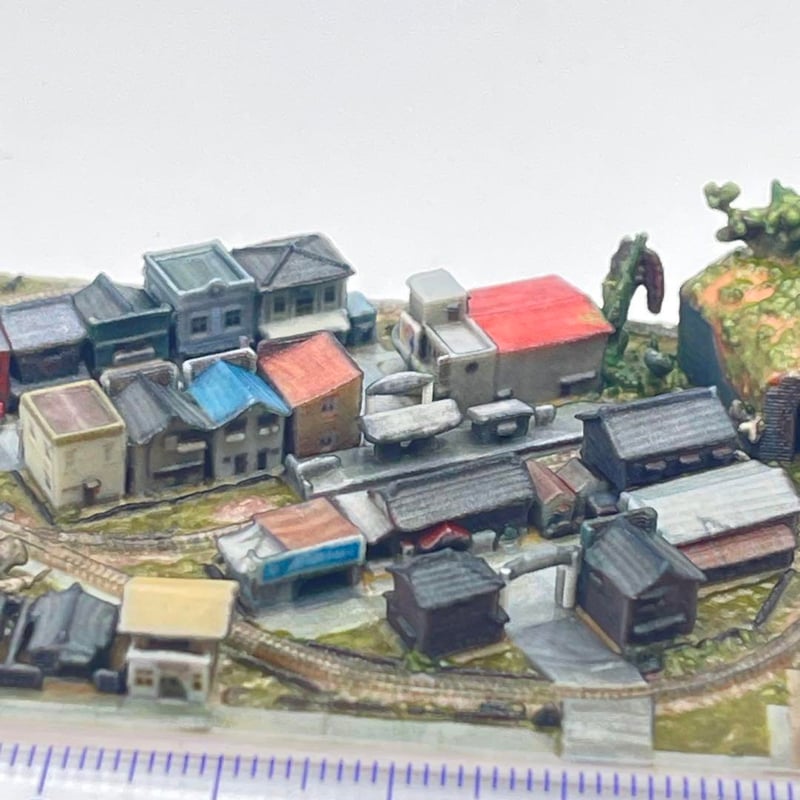 横幅7cm ミニチュア 鉄道模型 ジオラマ Nゲージより小 食玩フィギュア