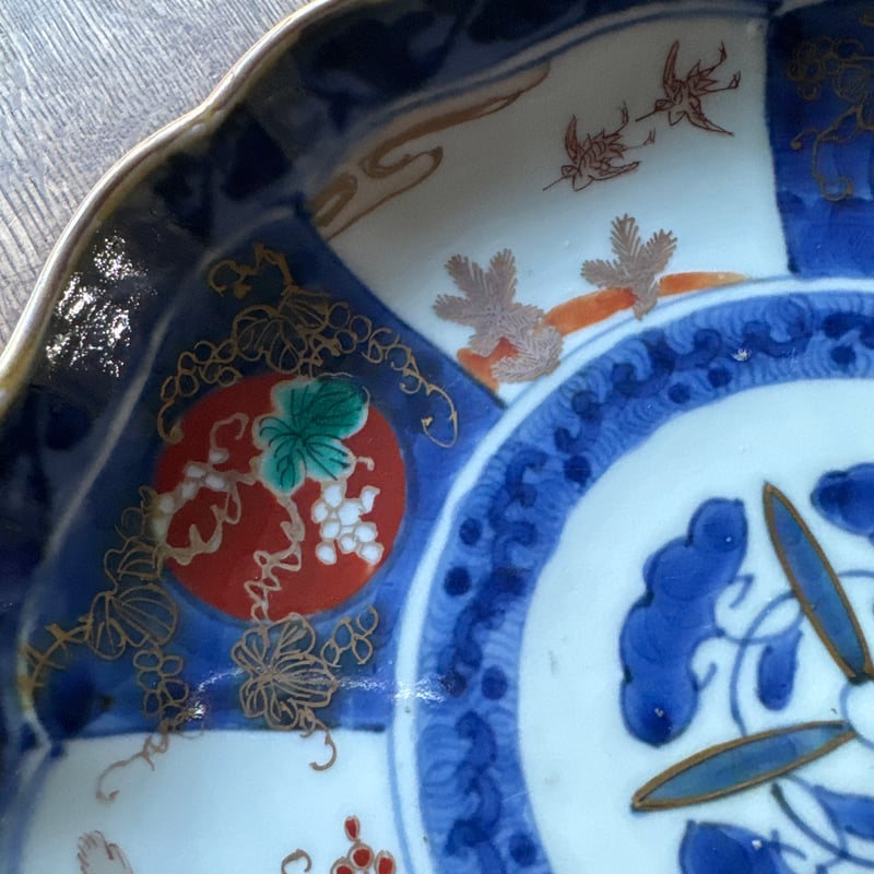 古伊万里 染錦葡萄栗鼠文 輪花七寸皿 1枚 | Kaikaroman ONLINE STORE