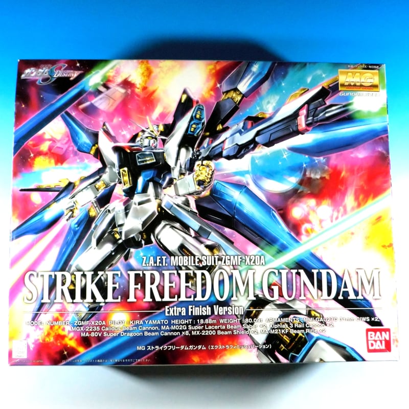 希少！ガンダムSEED DESTINY BANDAI MG 1/100 ストライクフリーダムガ