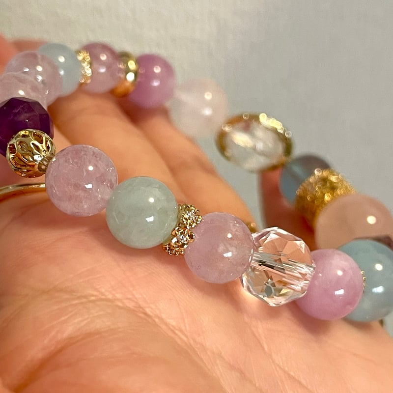 アクアマリン ローズクォーツ アメジスト クンツァイト「慈愛の泉