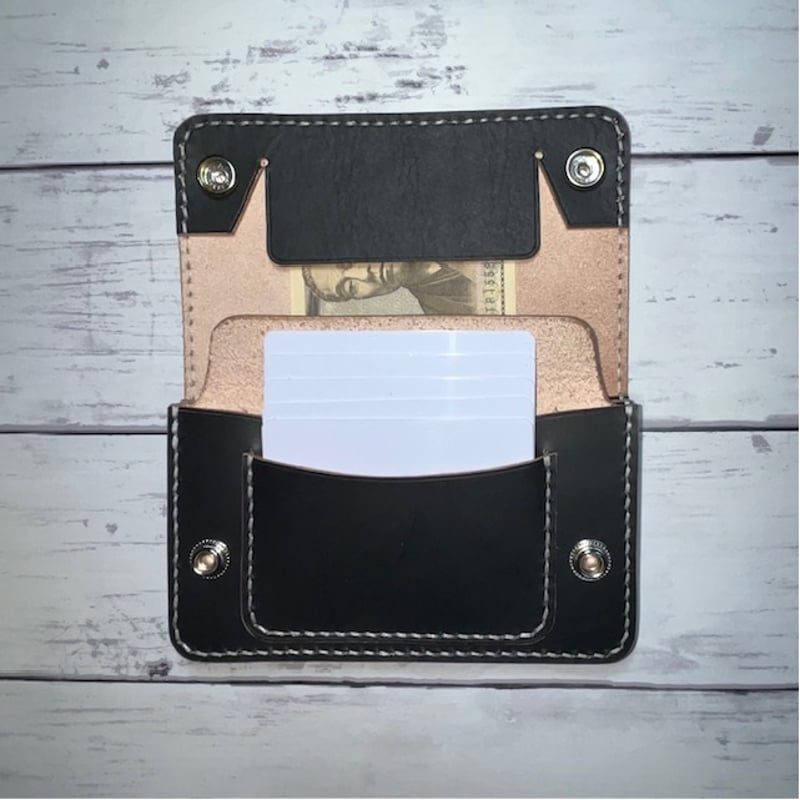 姫路レザーミドルトラッカーウォレット丘染め：茶芯/黒色/ステッチ白色