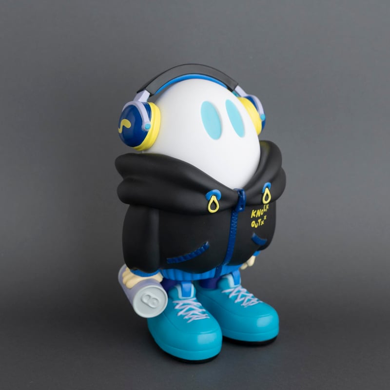 ヘッドホンおばけちゃんソフビ[BLACK] | ななしのおばけちゃん