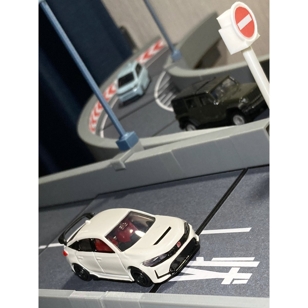 1:64 高速道路 非常駐車帯合流カーブセット | ミニカージオラマの