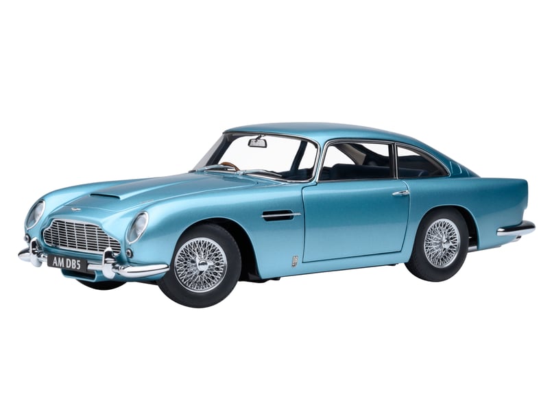 CATEGORY ASTON MARTIN | AUTOart ONLINE STORE