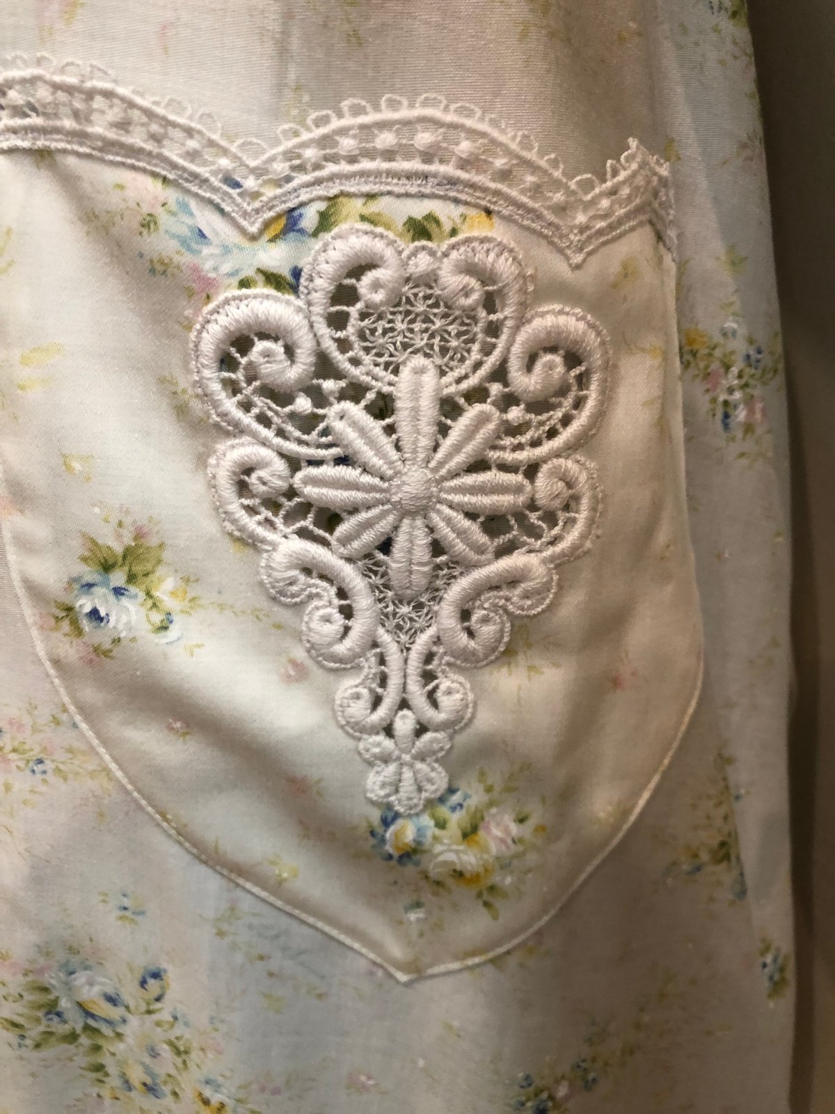 アキアカネ エプロン | さえら POTECHINO マリーアン金沢