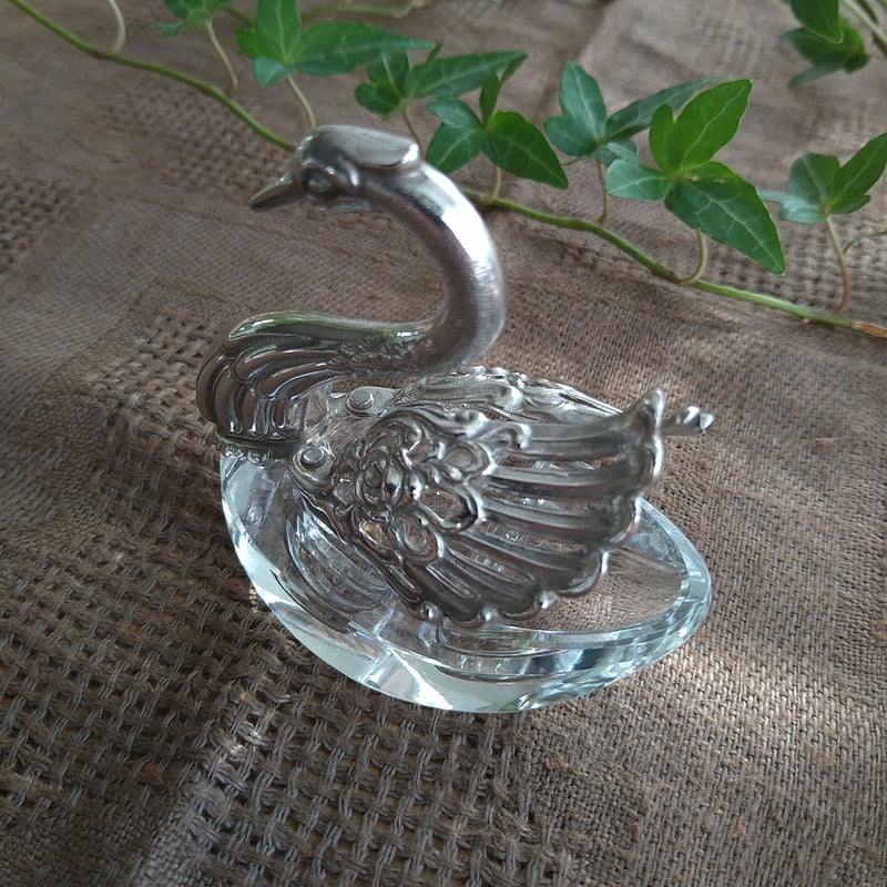 ヴィンテージのスウェーデンシルバー835/クリスタルガラスの小さな白鳥