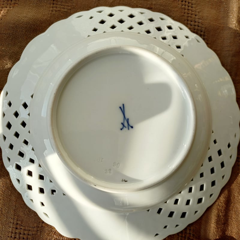 2枚セット1924年以前Meissen色小花のレース金彩プレート直径約21㎝D