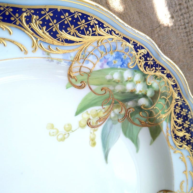 1850～1924年のMeissenマイセン、コバルトと金彩に自然主義様式の花々