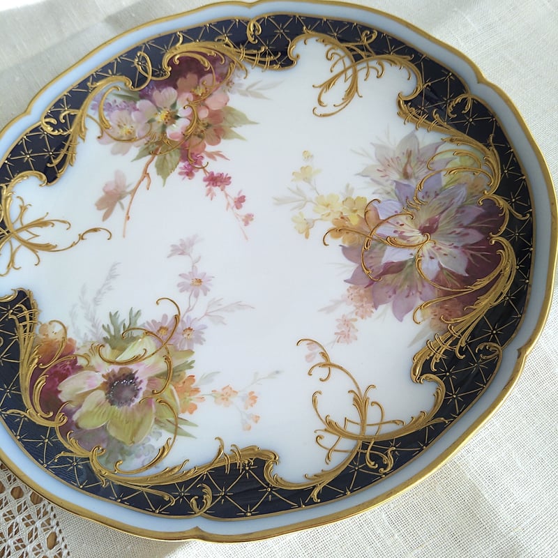 1912年KPMベルリンのソフトペインティングの花々とコバルトラウンドの