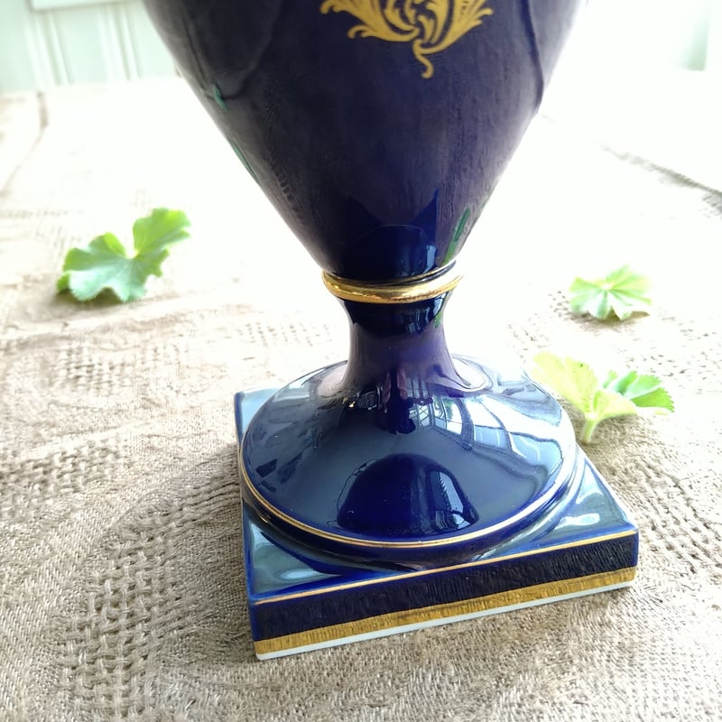 Meissenマイセン、コバルトにフラワーブーケの花瓶、高さ約23.7㎝H