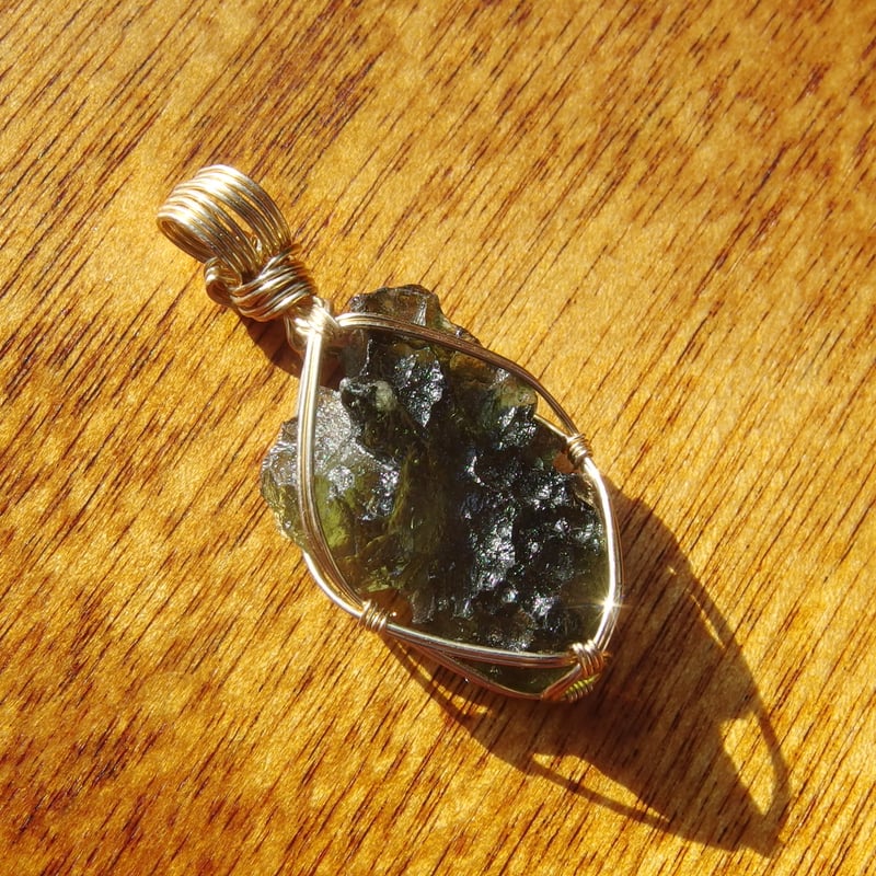 モルダバイト（ペンダントトップ） | Crystal Light