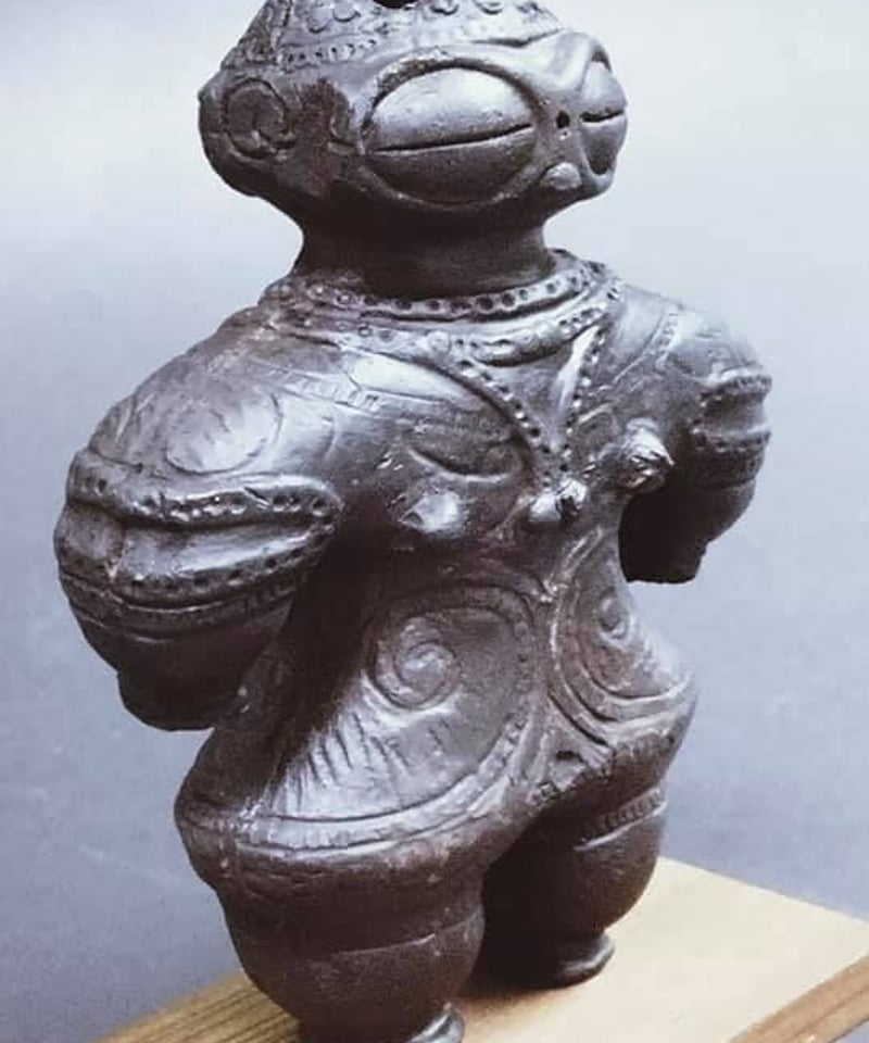 遮光器土偶レプリカ 15㎝ (台座1㎝) | 縄文ギャラリー「JOMON」 一万年