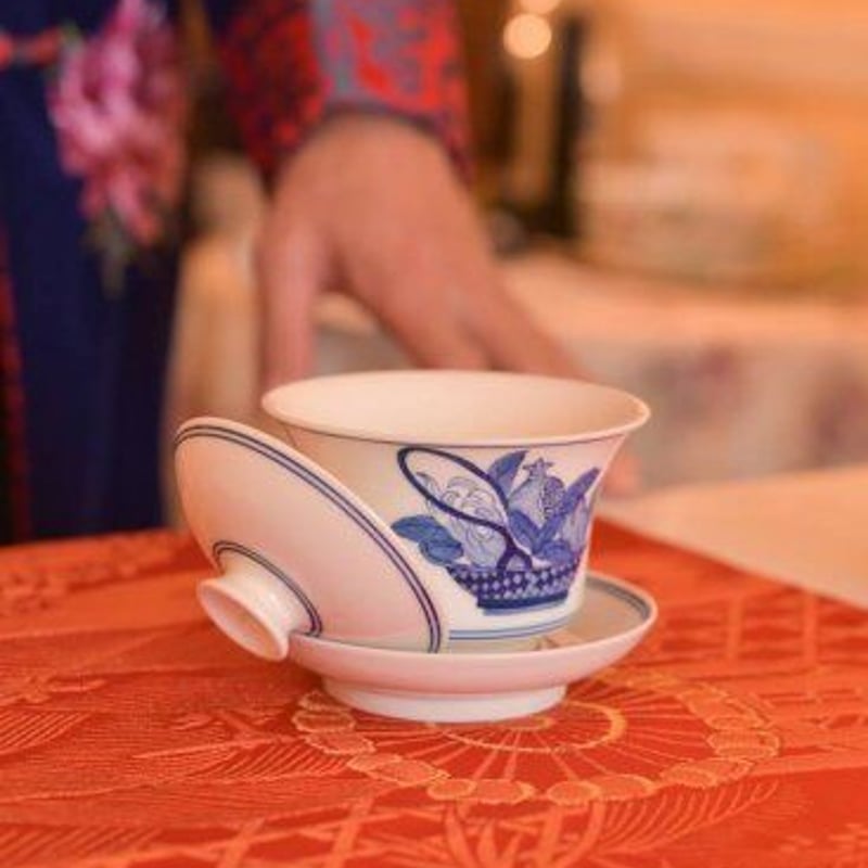 景徳鎮蓋碗/華開富貴 | ORGANIC TEA・馨華献上銘茶・世界遺産の香り