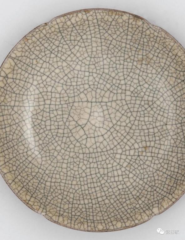 真正的哥窑金丝铁线