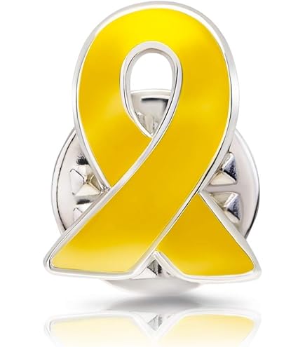 Amazon | ダンロンV3 王馬小吉 遺影 アクリルバッジ | バッジ | おもちゃ