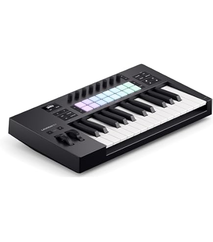 Amazon | Novation/Launchkey 37 Mk4 | MIDIキーボード | MIDI