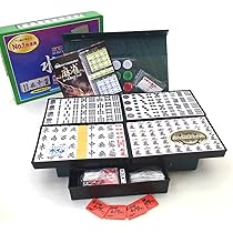 Amazon.co.jp: 麻雀牌【水仙】普通サイズケース付き : おもちゃ