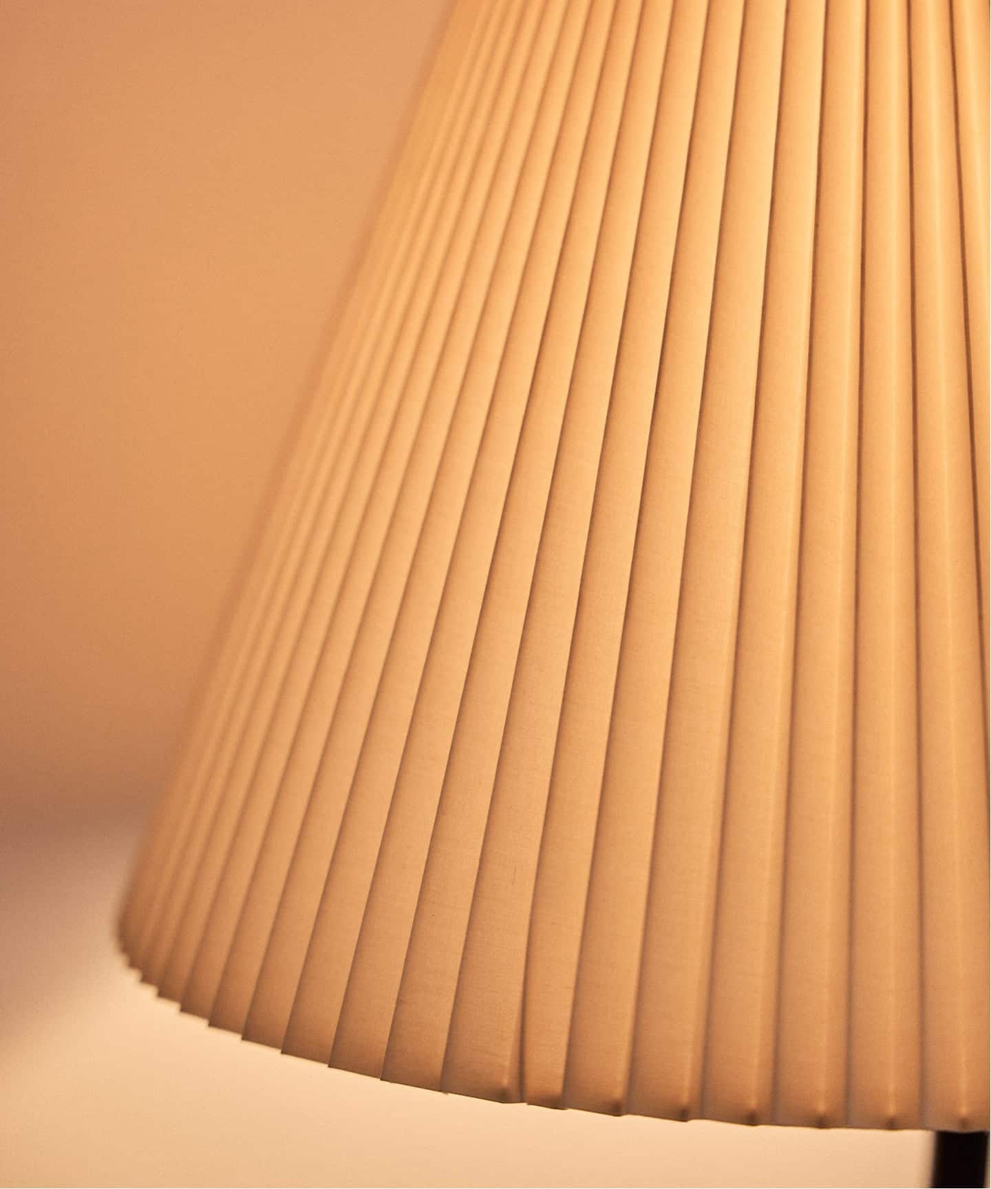 WAVY FLOOR LAMP ウェービー フロアランプ（照明）｜JOURNAL STANDARD