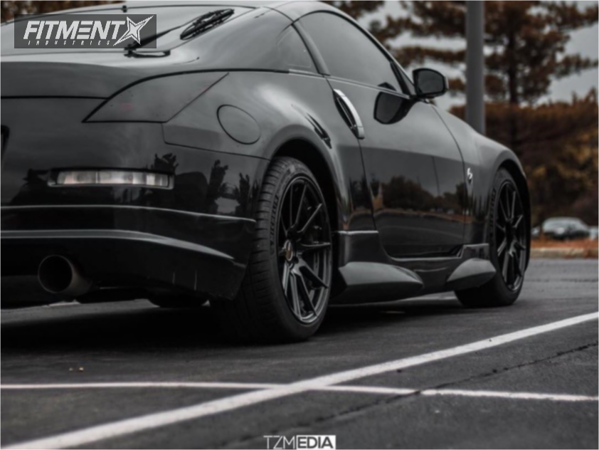 2008 Nissan 350Z with 18x8.5 Enkei Ts10 and Michelin 235x45 on