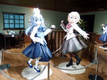 ご注文はうさぎですか？展」で展示する「ココア」「チノ」の等身大立体