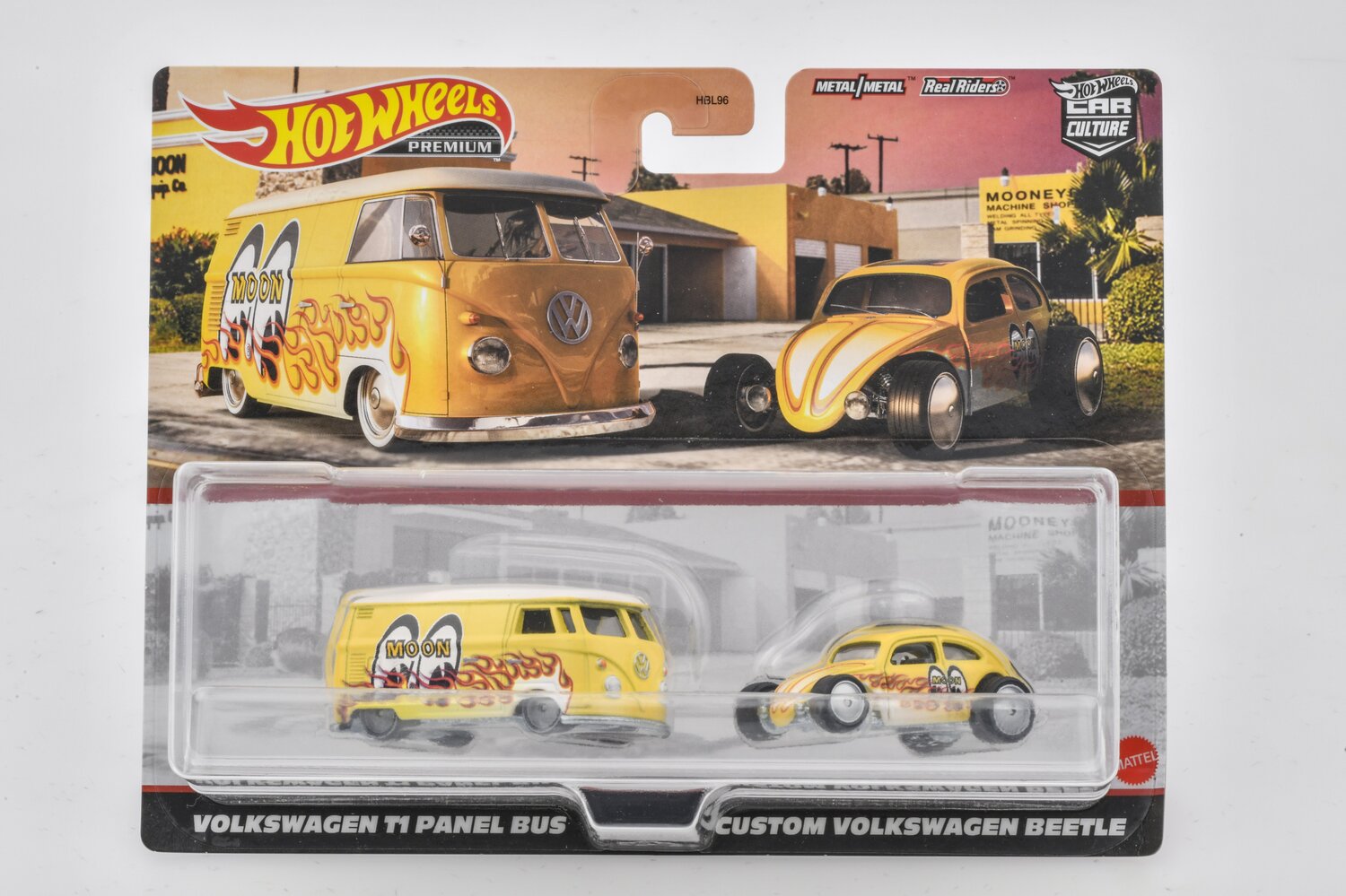 ダットサン510、ポルシェ962、ムーンアイズのVW。人気車種2台を