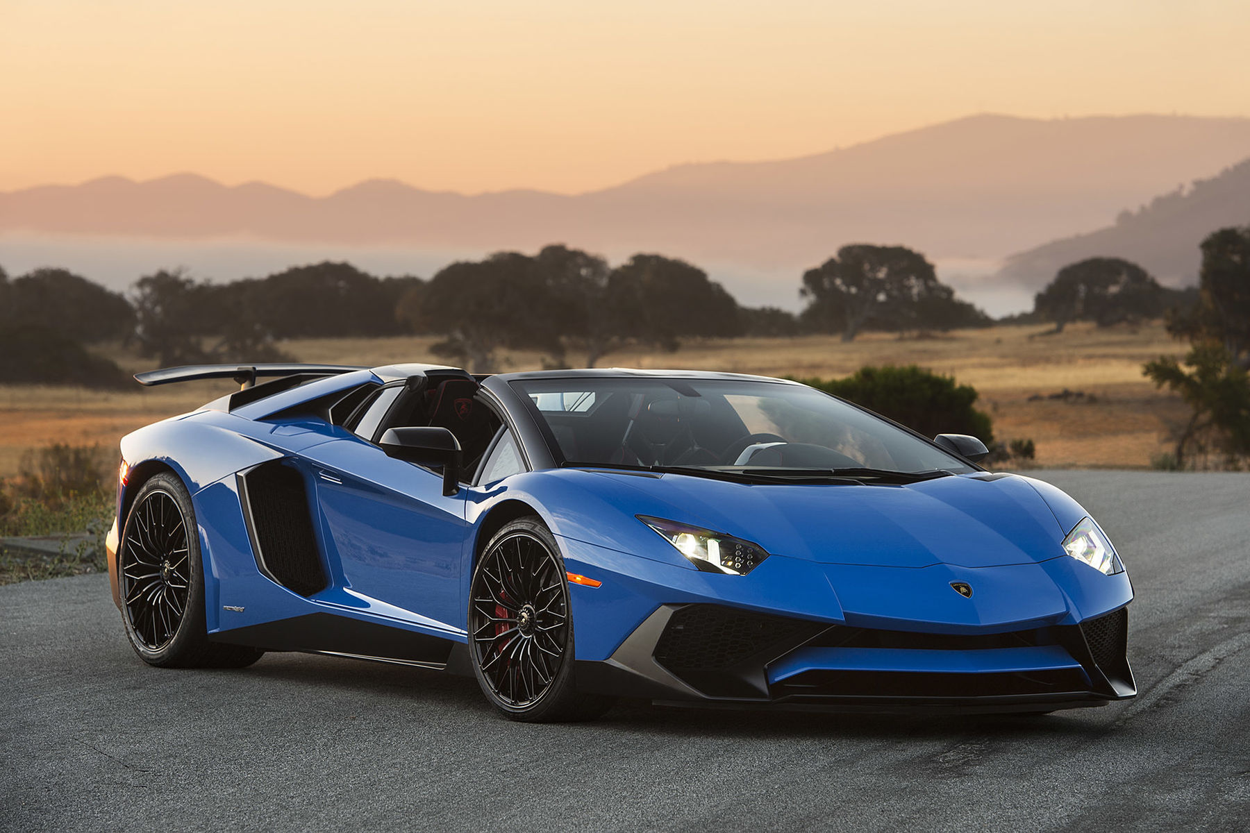 Lamborghini Aventador SV Roadster