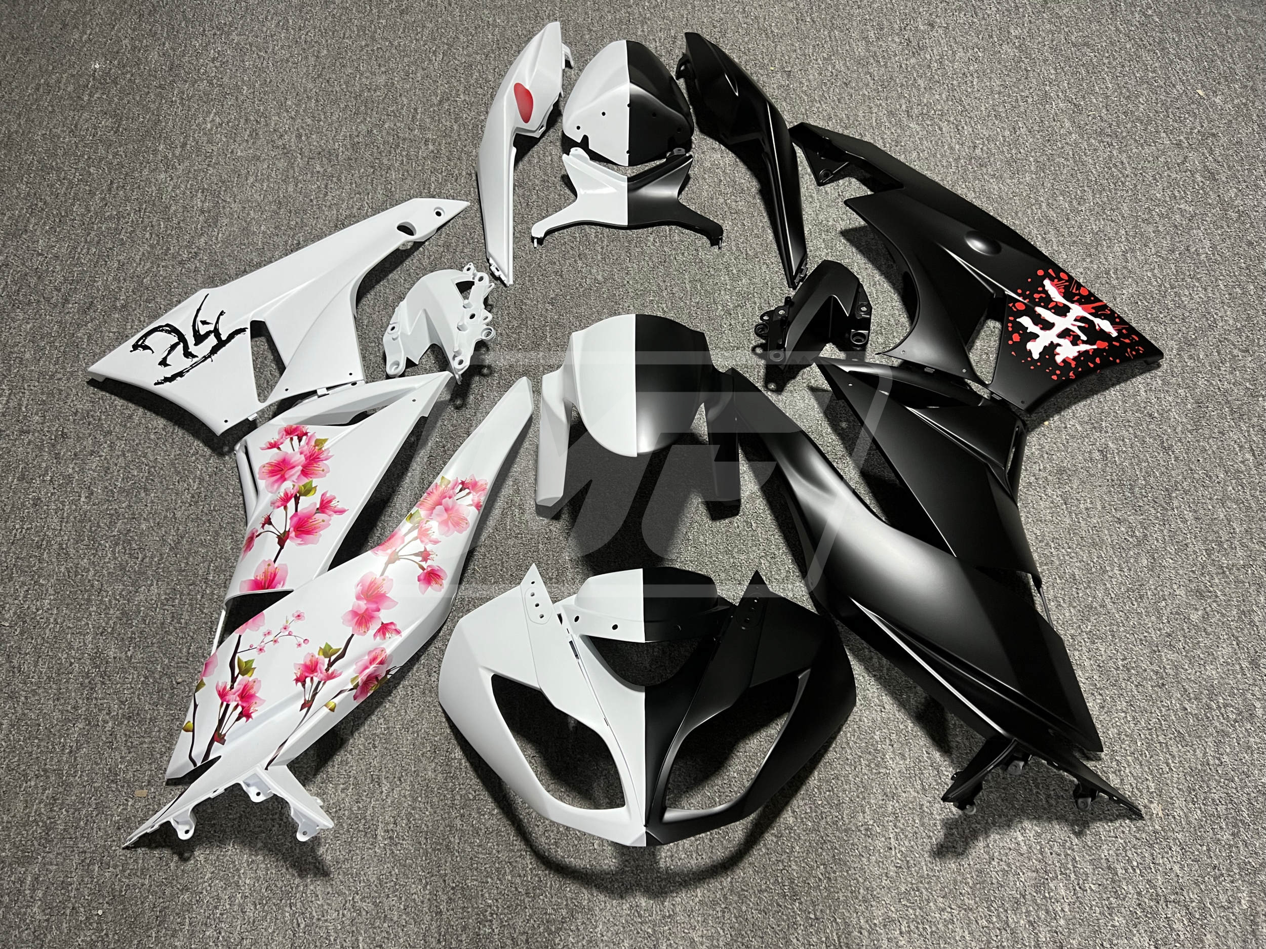 Kawasaki ZX6R 2009-2012 Matte Black & White Cherry Blossom Split