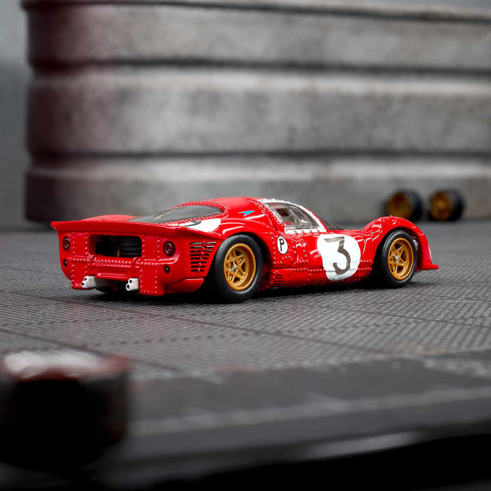 Hot Wheels Elite 64 1967 Ferrari 330 P4 | Mattel Creations
