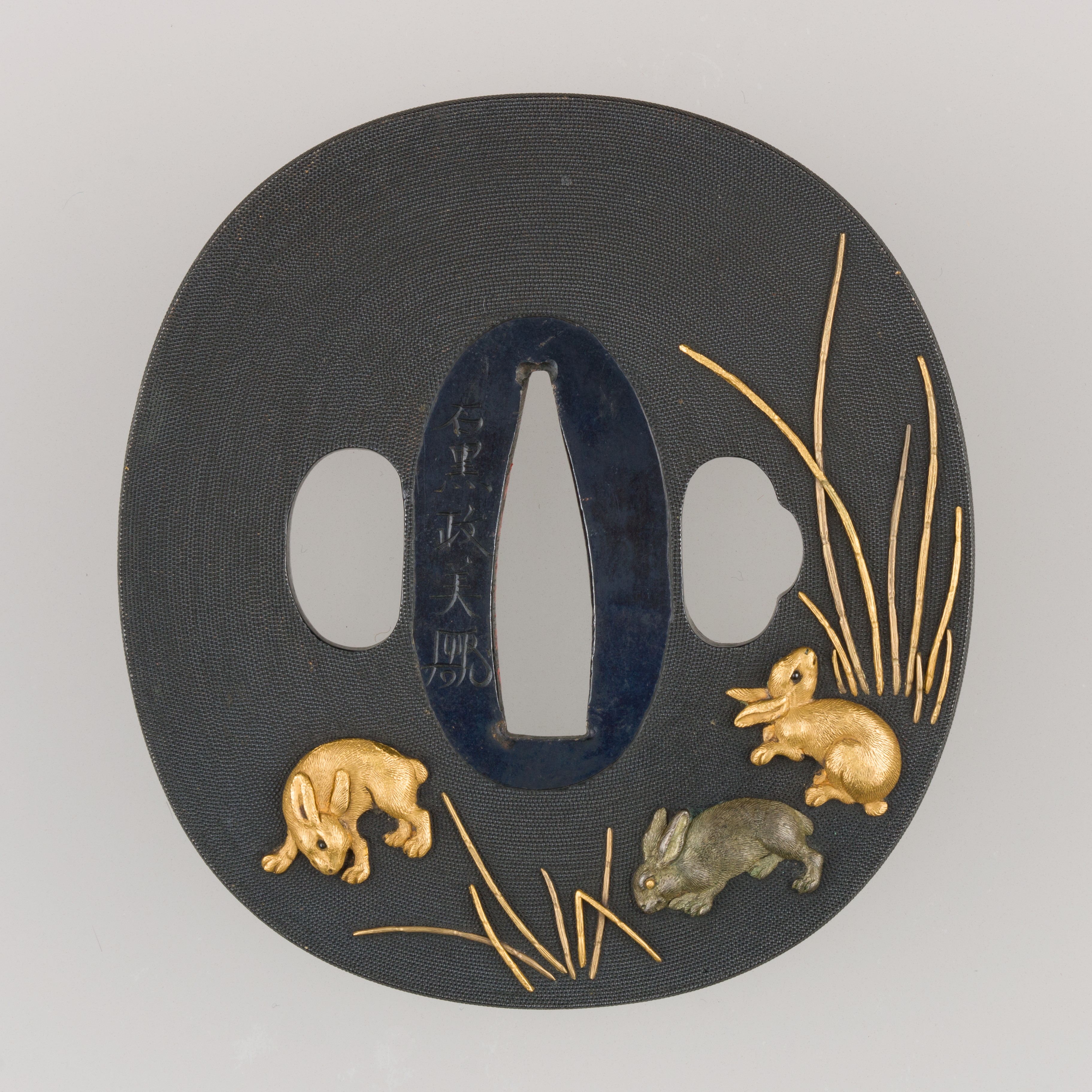 時代提げ物獣骨彫刻梟龍魚彫印籠薬入緒締め玉C9204