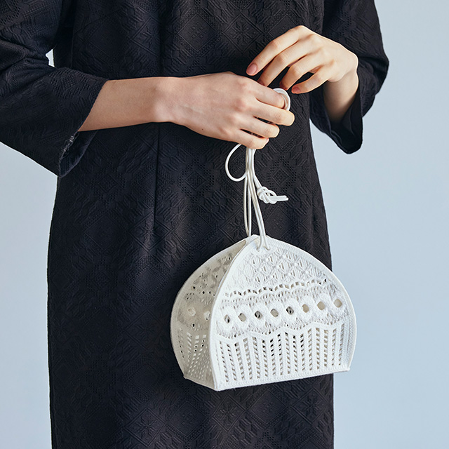 000(トリプル・オゥ) 刺繍ポシェット｜かばん｜中川政七商店 公式サイト