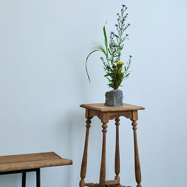 WEB限定】INASE 石の花入れ 根府川石/本小松石｜園芸｜中川政七商店