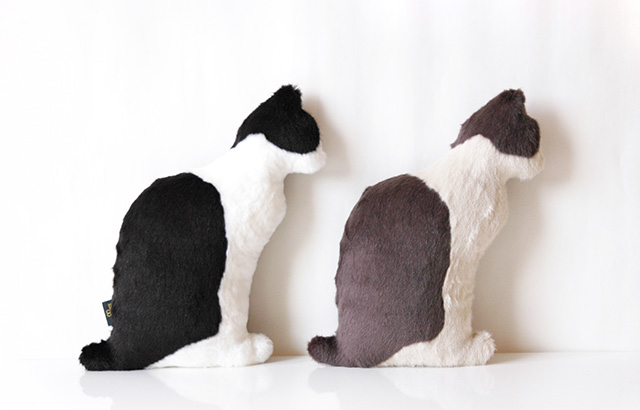 本物のような猫型クッション」Fabrico NEKO philosophy｜家を装う