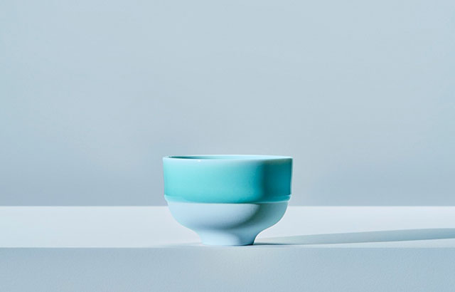 鍋島虎仙窯 鍋島青磁 煎茶碗 2個入り｜食卓の道具｜中川政七商店 公式