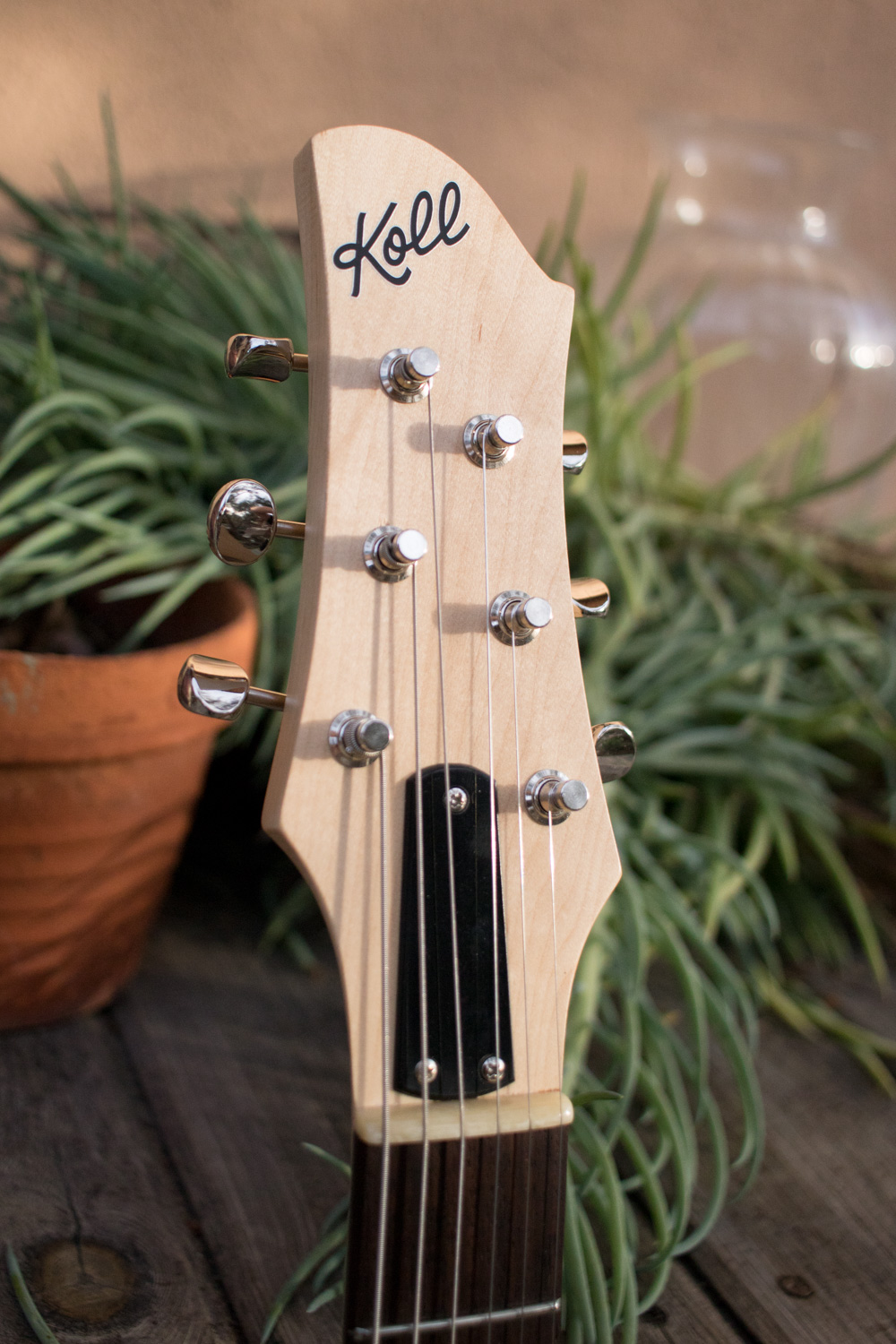 Troubadour — Koll Guitar Co.