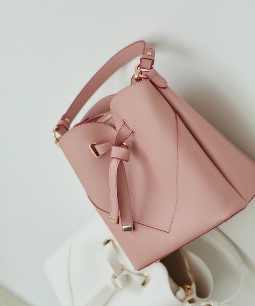 VIS（ビス）の「【累計3万点突破】【2WAY】ハートカットバッグ/追加