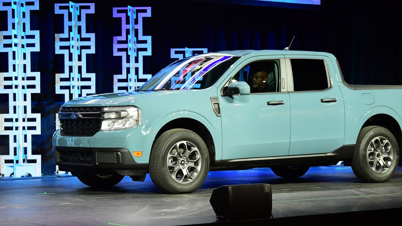 フォード、格安ピックアップトラックの受注停止 生産追いつかず - WSJ