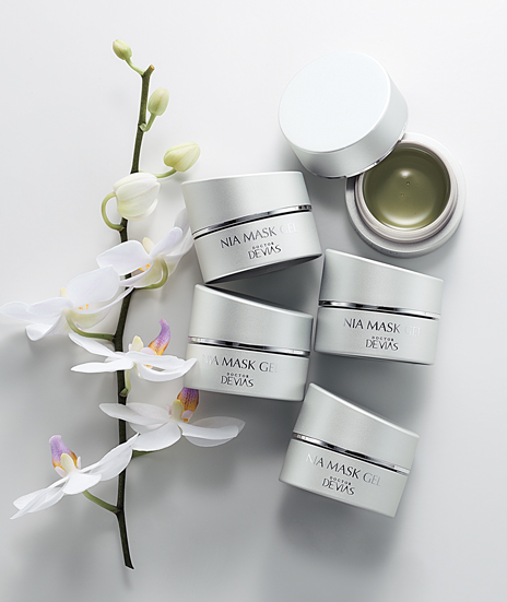 シワもシミも同時に徹底ケア。「ドクターデヴィアス」から洗い流し不要