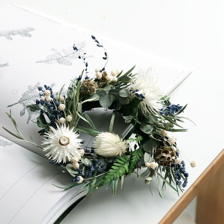 ボタニカルリース M | hikka（ヒッカ）のプレゼント・ギフト通販