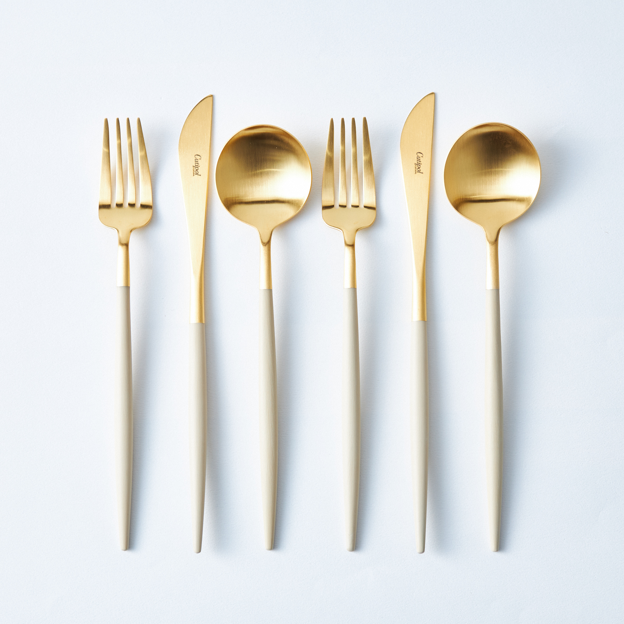 クチポール】ゴアアイボリーxゴールド ディナーペアセット | Cutipol