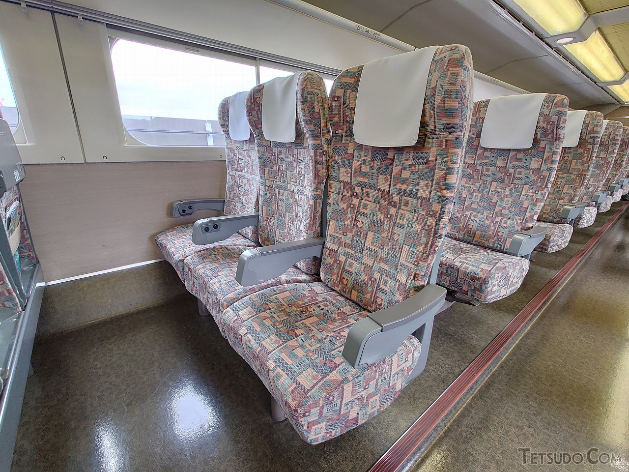 新幹線0系 グリーン車 座席 二人掛け 即使用可能 新幹線0系 グリーン