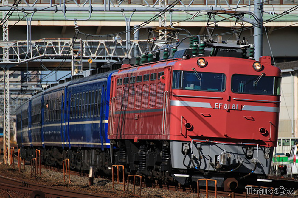 ついに完全引退へカウントダウン？ 国鉄の交直流電気機関車の決定版