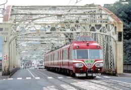 名鉄7000系パノラマカーの「白帯車」が復活 - 鉄道コム