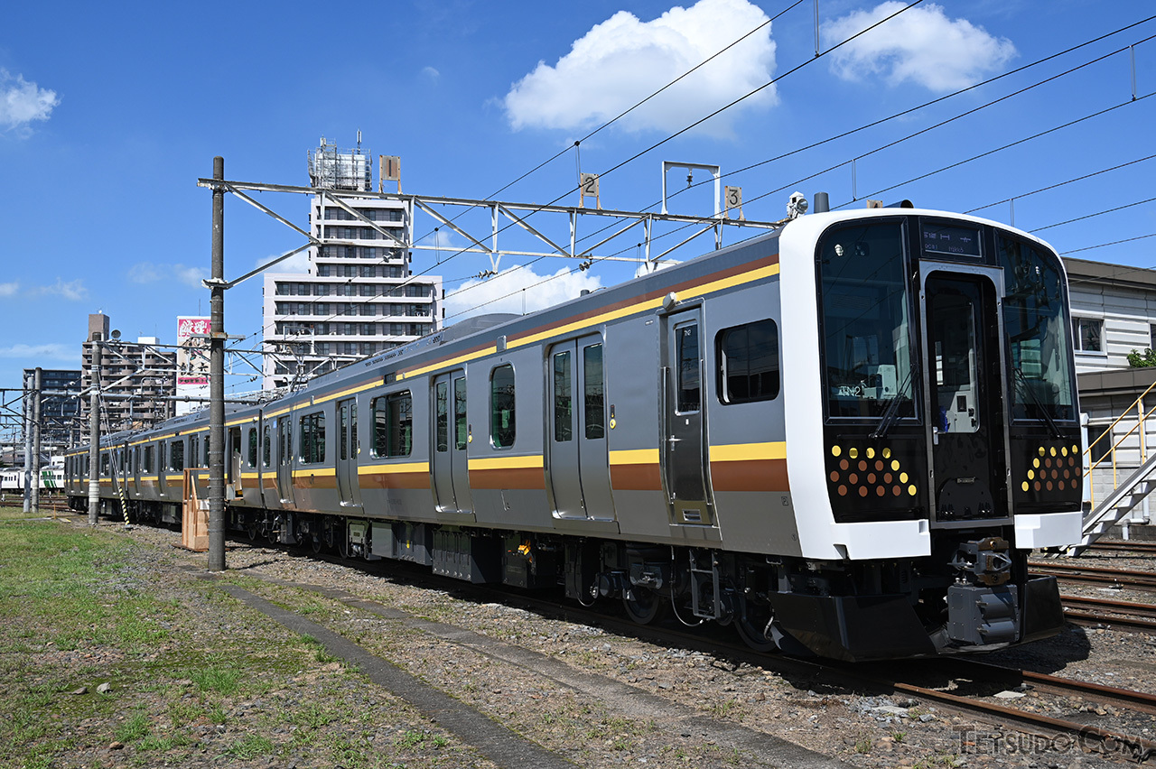 宇都宮線・日光線用のE131系お披露目 日光線ならではの装備つき - 鉄道コム